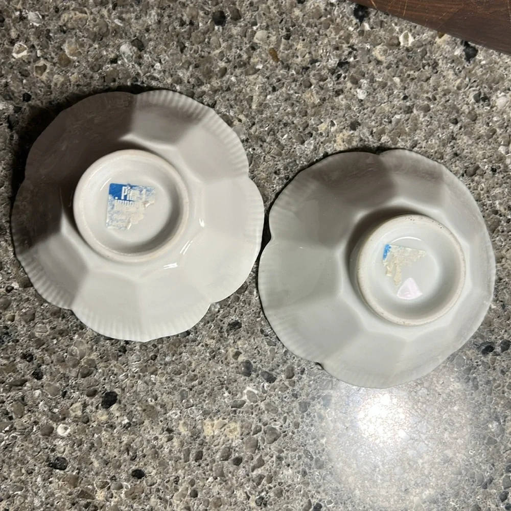 Pier 1 vintage lotus bowls - 2 total
